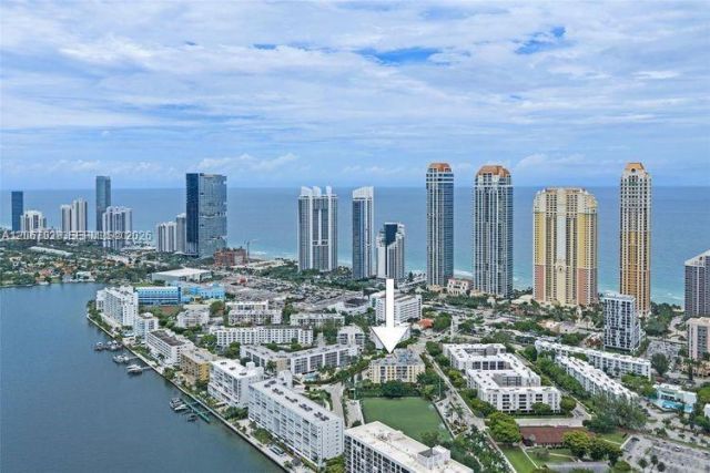 200 178th Dr , Unit 301, Sunny Isles Beach, FL 33160 Photo
