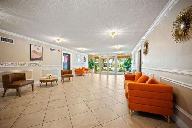 200 178th Dr , Unit 301, Sunny Isles Beach, FL 33160 Photo