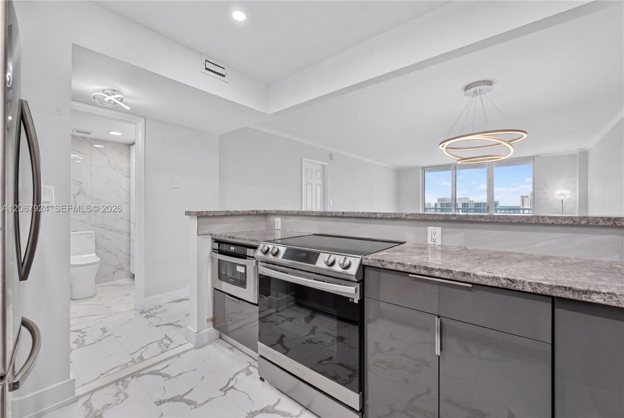 3800 S Ocean Dr , Unit 802, Hollywood, FL 33019 Photo