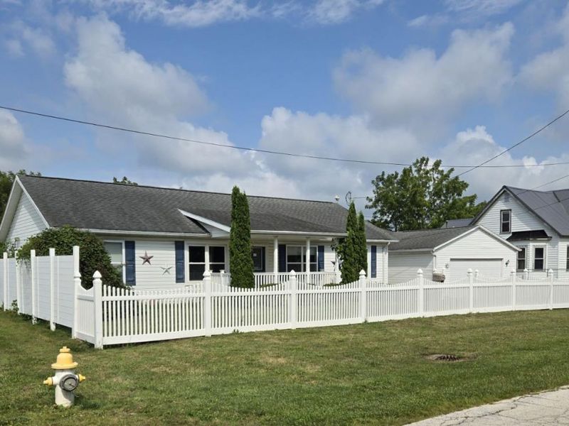 815 Williston Avenue, Fostoria, OH 44830 Photo 2