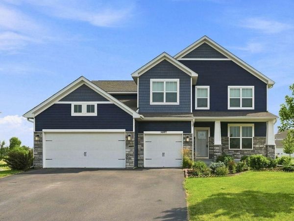16197 Europa Avenue N, Hugo, MN 55038