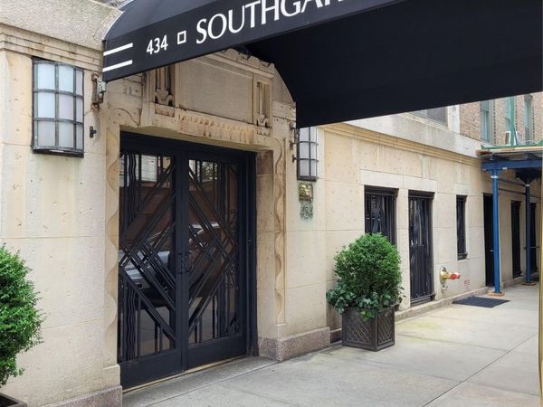 434 E 52 Street , Unit 9A, New York (Manhattan), NY 10022