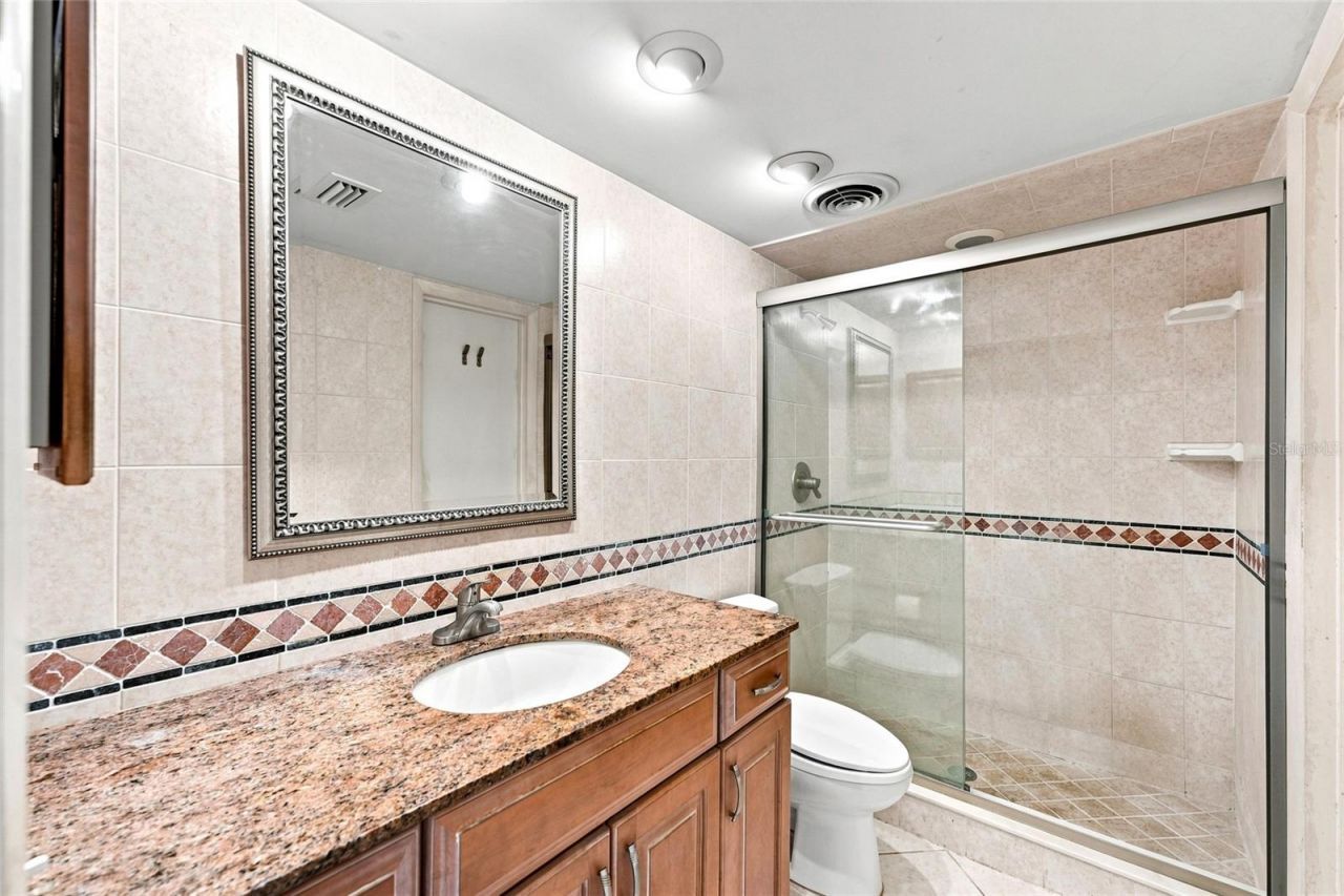 501 Plaza Seville Court, Unit 2, Treasure Island, FL 33706 Photo
