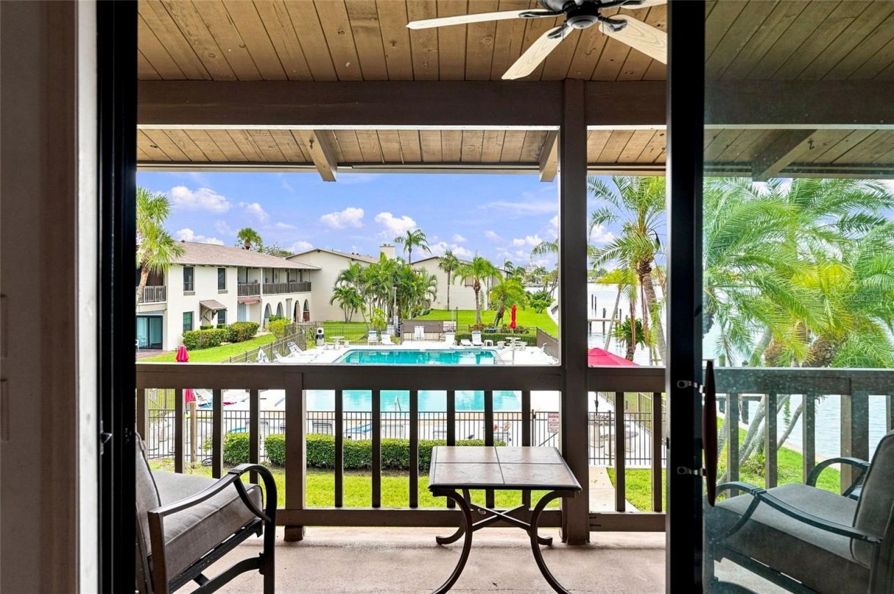 501 Plaza Seville Court, Unit 2, Treasure Island, FL 33706 Photo