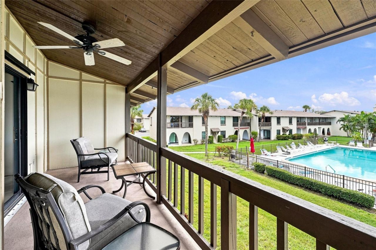 501 Plaza Seville Court, Unit 2, Treasure Island, FL 33706 Photo