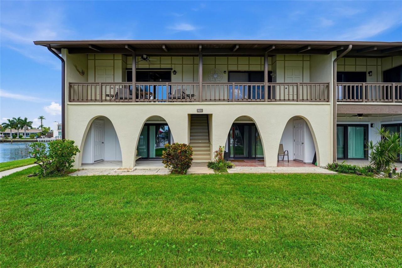 501 Plaza Seville Court, Unit 2, Treasure Island, FL 33706 Photo