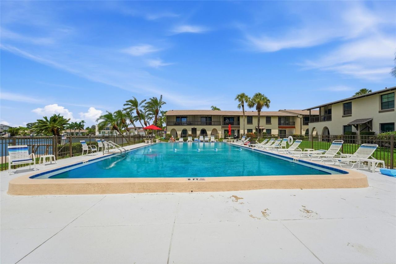 501 Plaza Seville Court, Unit 2, Treasure Island, FL 33706 Photo
