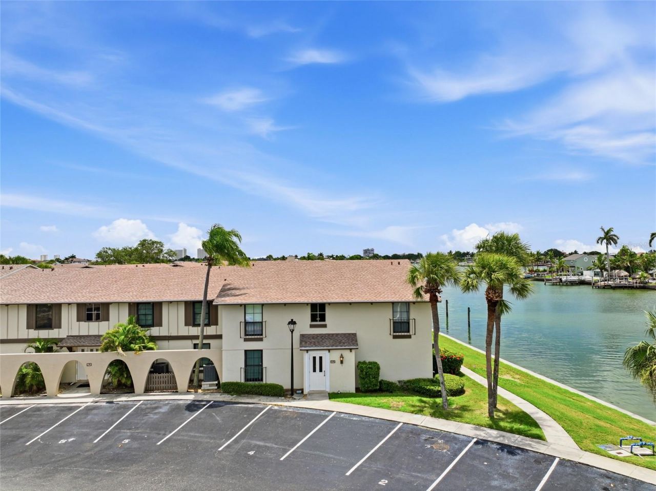 501 Plaza Seville Court, Unit 2, Treasure Island, FL 33706 Photo