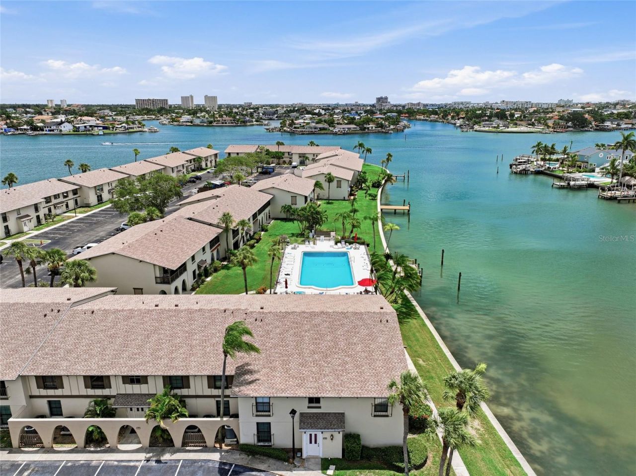 501 Plaza Seville Court, Unit 2, Treasure Island, FL 33706 Photo