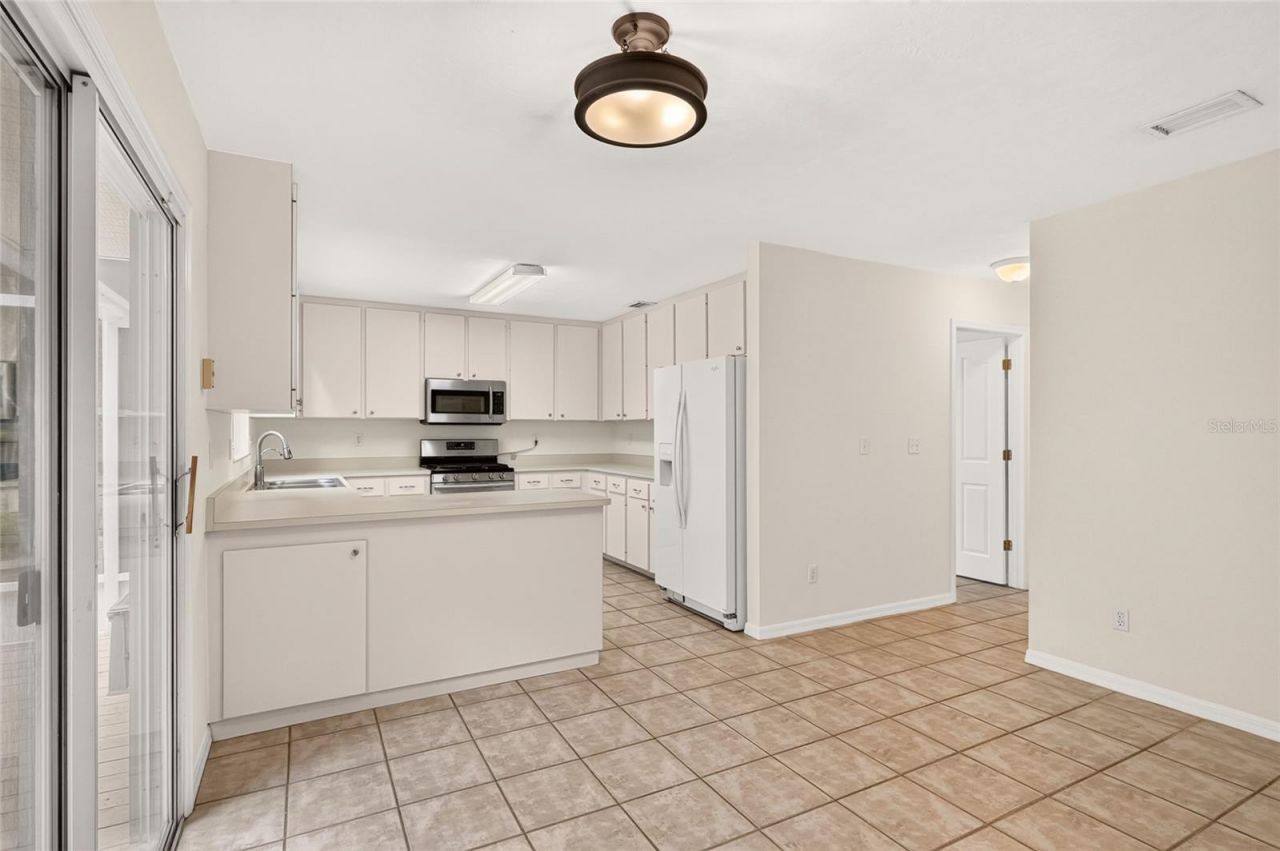 5015 NW 71st Place, Gainesville, FL 32653 Photo