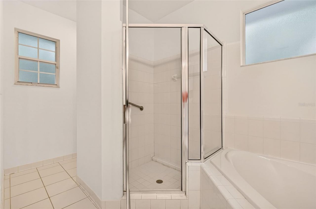 5015 NW 71st Place, Gainesville, FL 32653 Photo