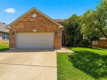 4844 Jodi Drive, Fort Worth, TX 76244