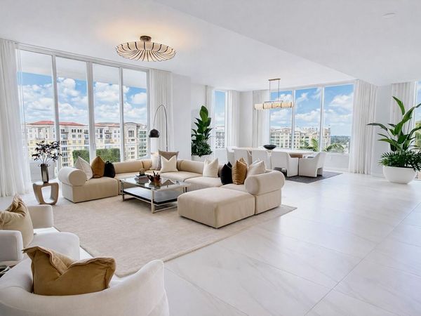 220 SE MIZNER Boulevard, Unit 904, Boca Raton, FL 33432