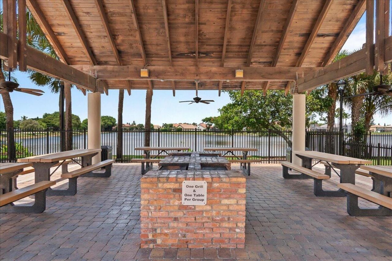 10798 Seacliff Circle, Boca Raton, FL 33498 Photo