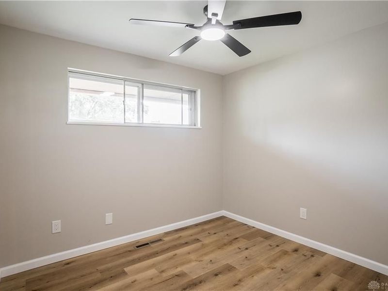 5965 Harshmanville Road, Huber Heights, OH 45424 Photo 12