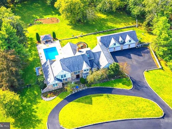 10240 DEMOCRACY BLVD, POTOMAC, MD 20854