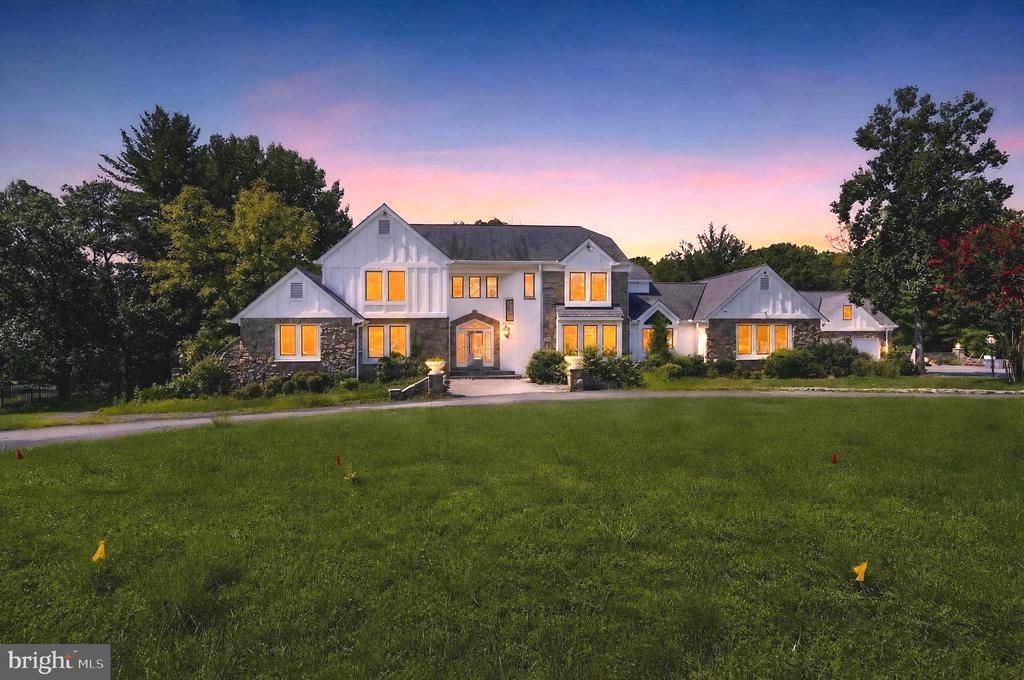 10240 DEMOCRACY BLVD, POTOMAC, MD 20854
