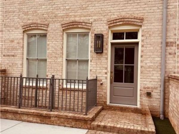 3471 Landen Pine Court NE, Atlanta, GA 30305