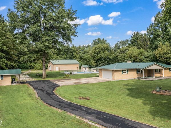 2297 N 300 E, Anderson, IN 46012