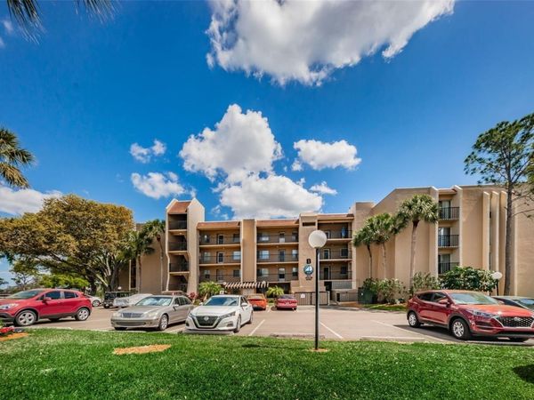 90 S HIGHLAND AVENUE , Unit 214, TARPON SPRINGS, FL 34689