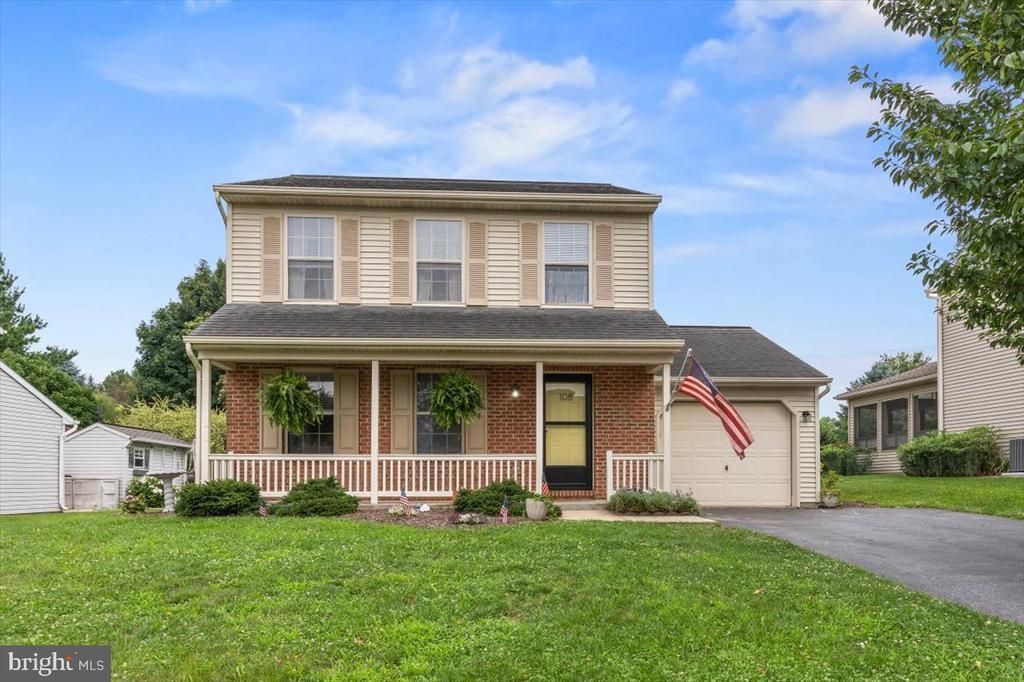 108 ASHLEY DRIVE , MARIETTA, PA 17547
