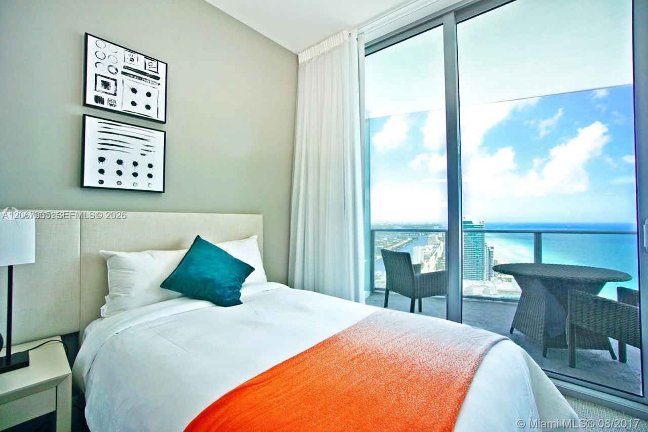 4111 S Ocean Dr , Unit LPH6, Hollywood, FL 33019 Photo
