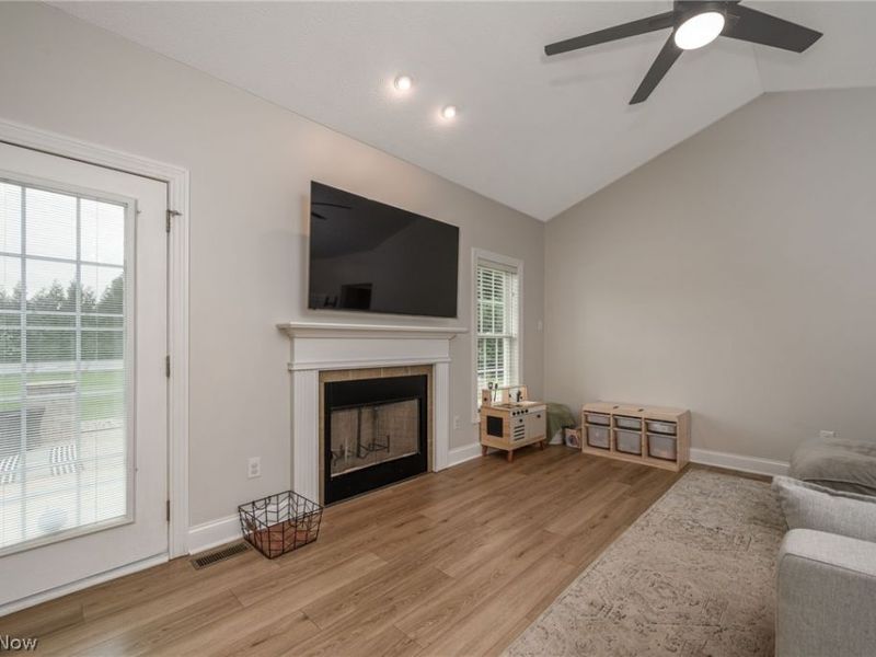 9277 German Church, North Benton, OH 44449 Photo 13