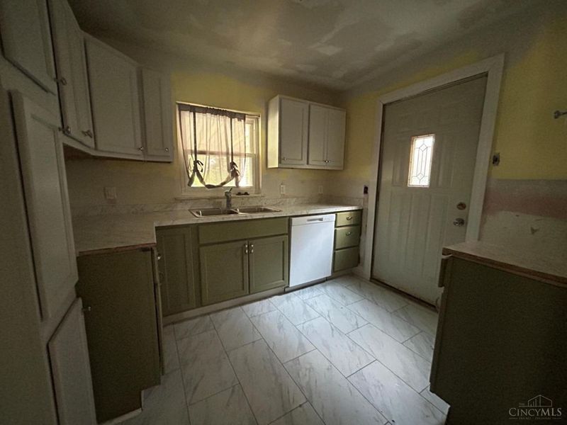 3958 Washington Avenue, Cheviot, OH 45211 Photo 14