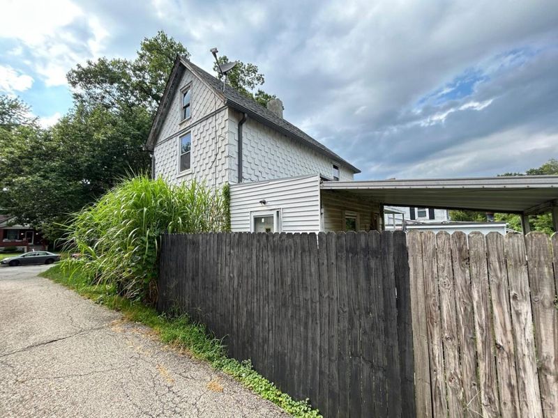 3958 Washington Avenue, Cheviot, OH 45211 Photo 2