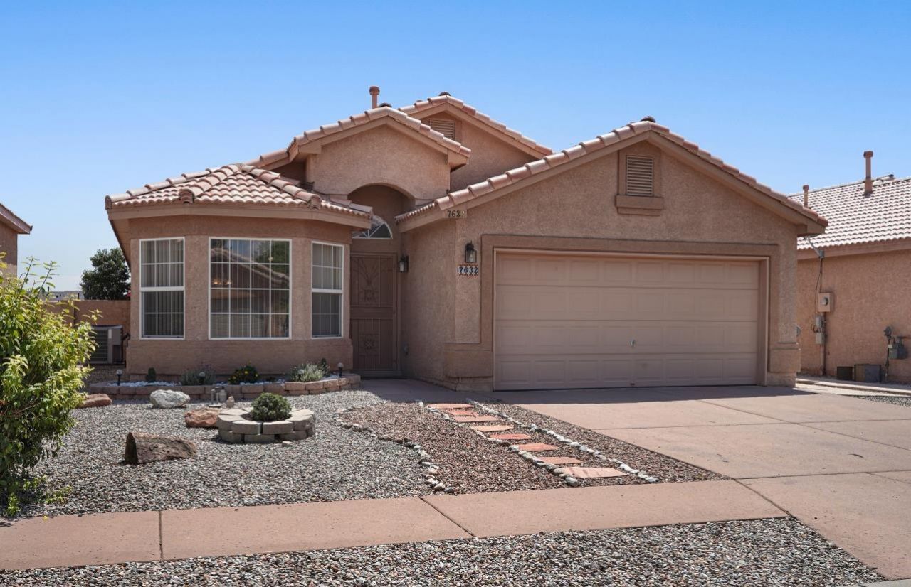 7632 Via Cometa Sw, Albuquerque, NM 87121 Main Photo