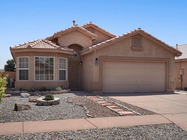 7632 Via Cometa SW, Albuquerque, NM 87121