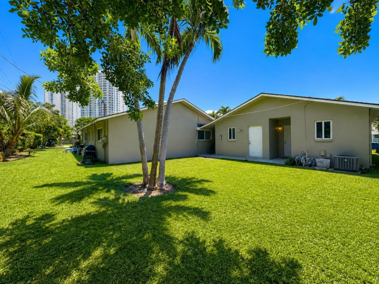 1232 Cabana Road, Unit 1, Singer Island, FL 33404 Photo