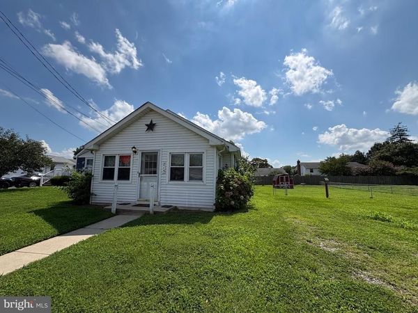 215 HIGHLAND AVENUE, PENNSVILLE, NJ 08070