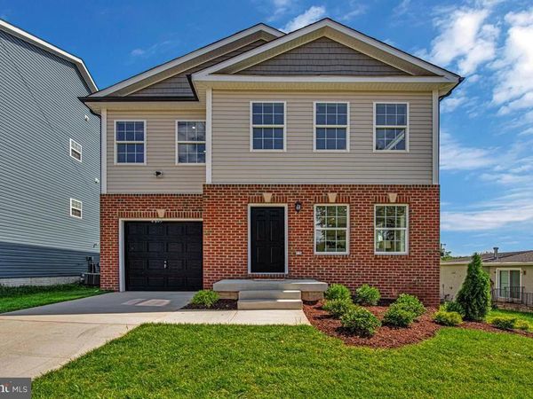 8805 GLENARDEN PARKWAY , LANHAM, MD 20706