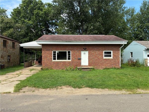 315 Gnau Avenue SW, Massillon, OH 44646