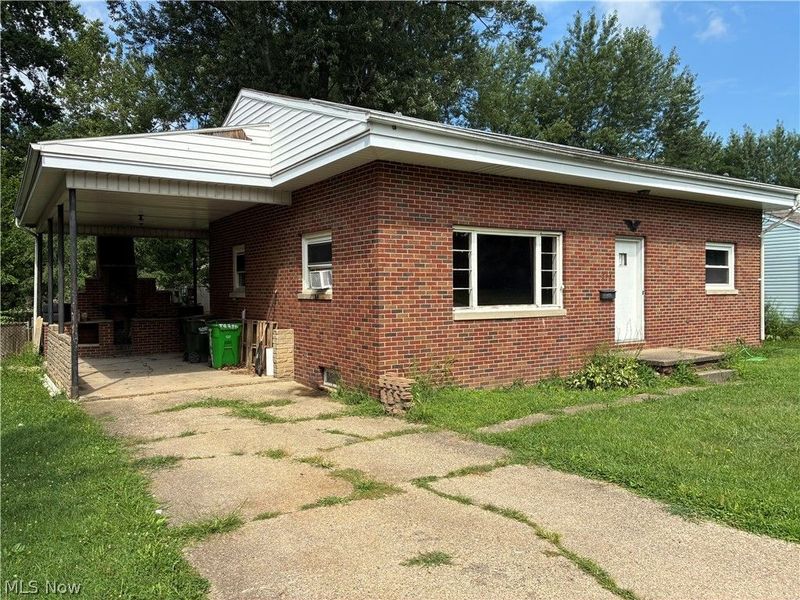 315 Gnau Avenue SW, Massillon, OH 44646 Photo 2