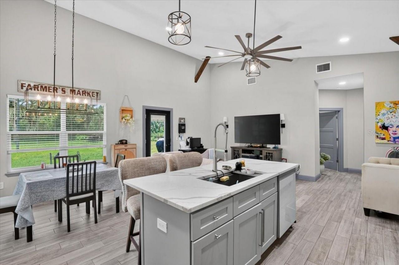205 Cagle Road, Brandon, FL 33511 Photo