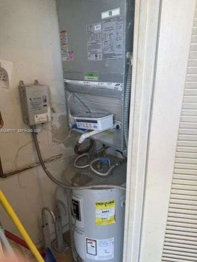 619 NE 14th Ave, Unit 403, Hallandale Beach, FL 33009 Photo