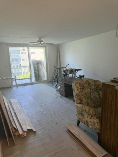 619 NE 14th Ave, Unit 403, Hallandale Beach, FL 33009 Photo