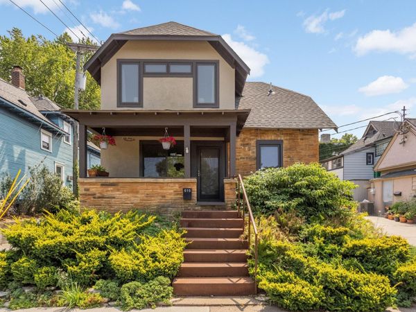 615 W 34th Street, Minneapolis, MN 55408