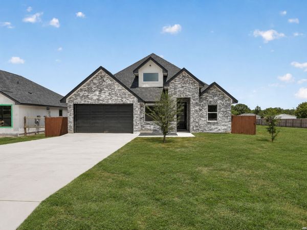 19724 Alexander Nova, Somerset, TX 78069