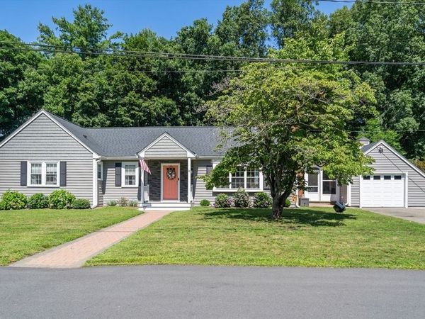 12 Merritt, Groveland, MA 01834