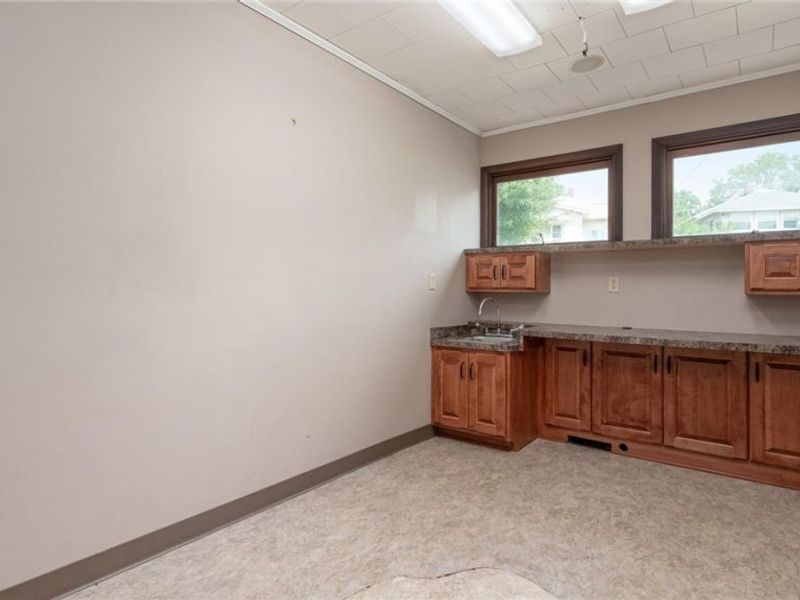 1117 Clark Street, Cambridge, OH 43725 Photo 9