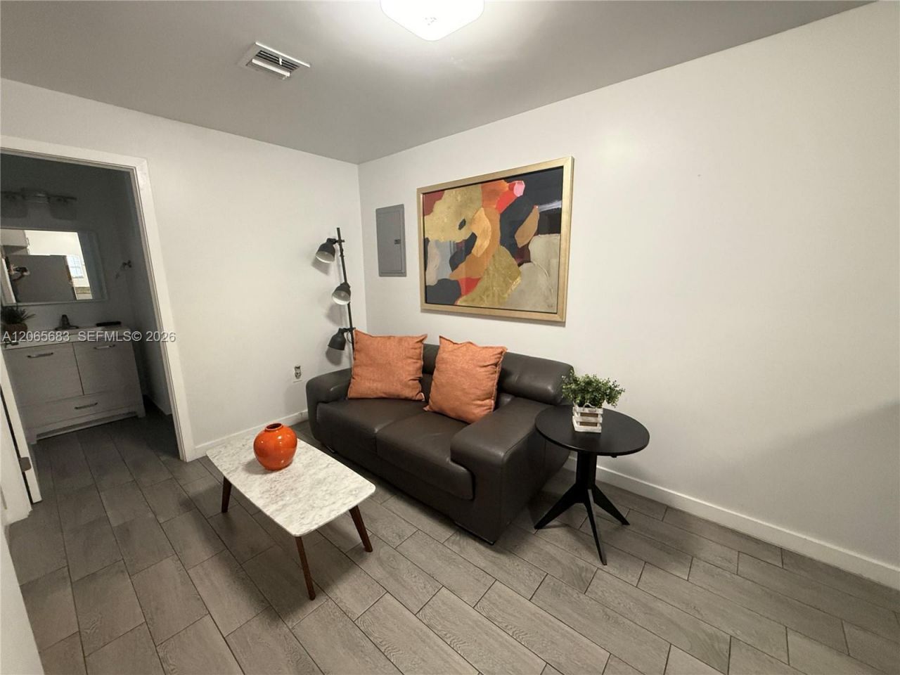 1604 SW 9th St , Unit B, Miami, FL 33135 Photo