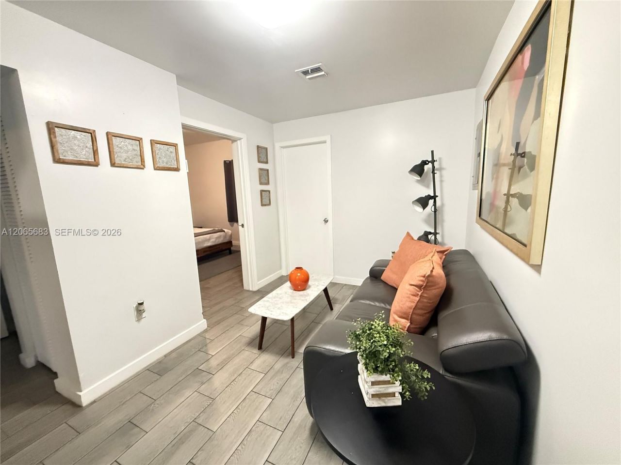 1604 SW 9th St , Unit B, Miami, FL 33135 Photo