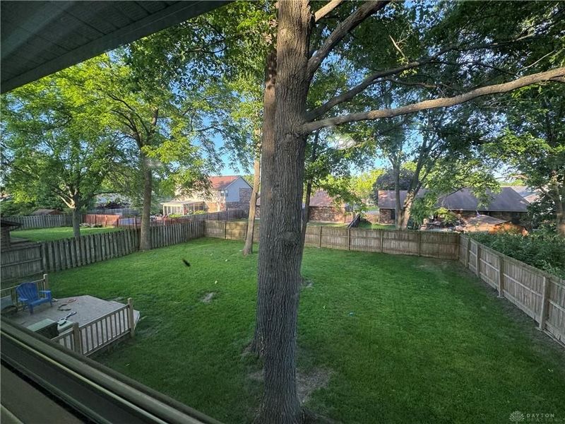 8930 Willowgate Lane, Huber Heights, OH 45424 Photo 6