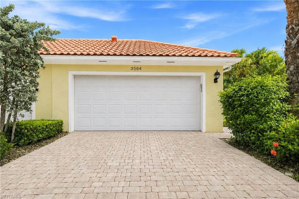 3564 Islandwalk Cir , Naples, FL 34119 Photo
