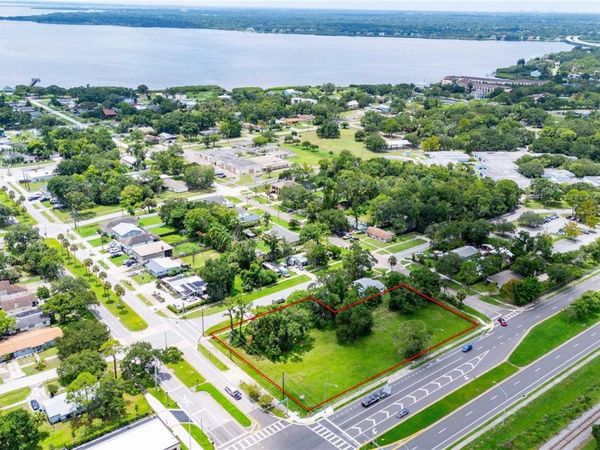 205 CHESTNUT STREET , OLDSMAR, FL 34677