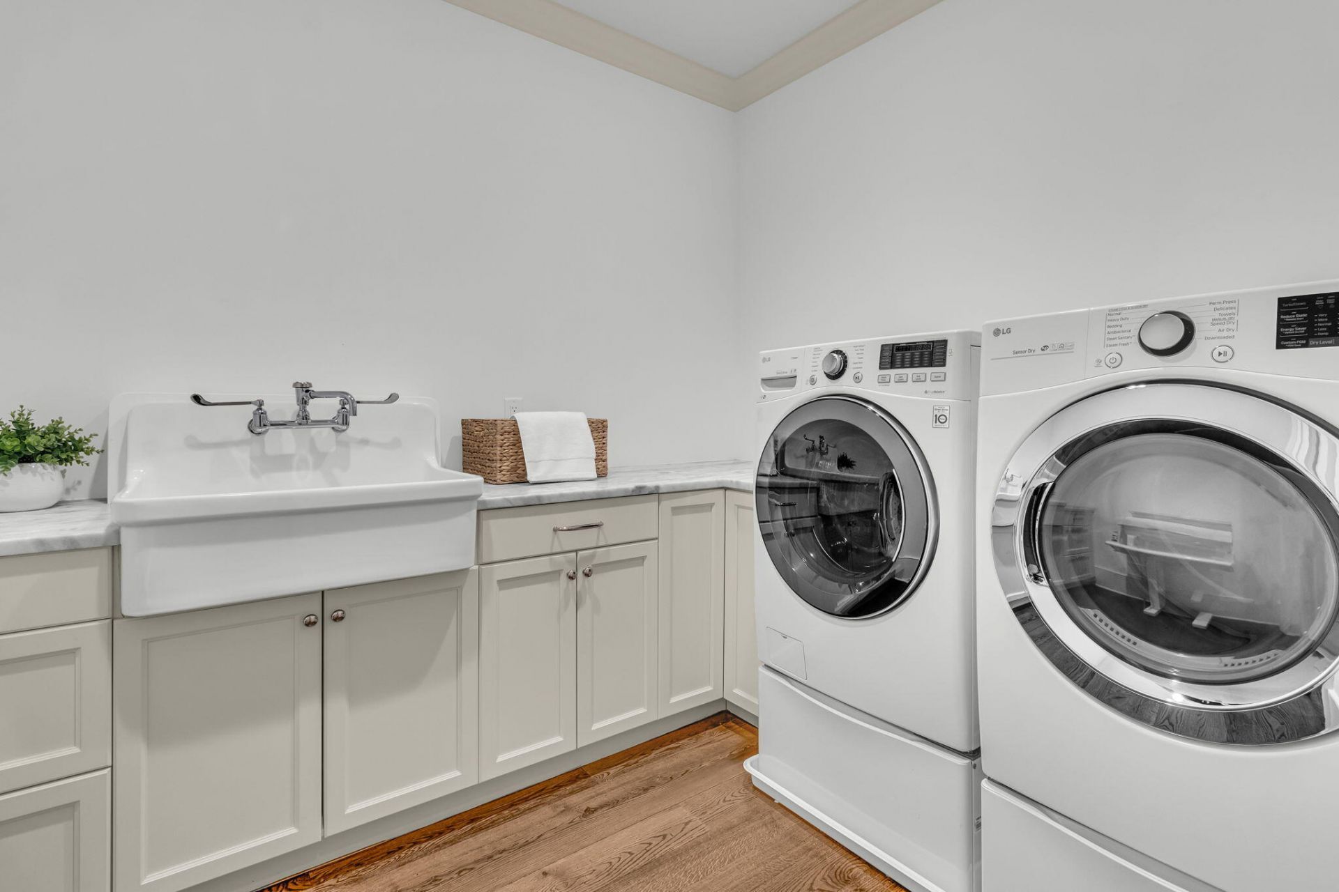 25 Hazelhurst Street Photo 48