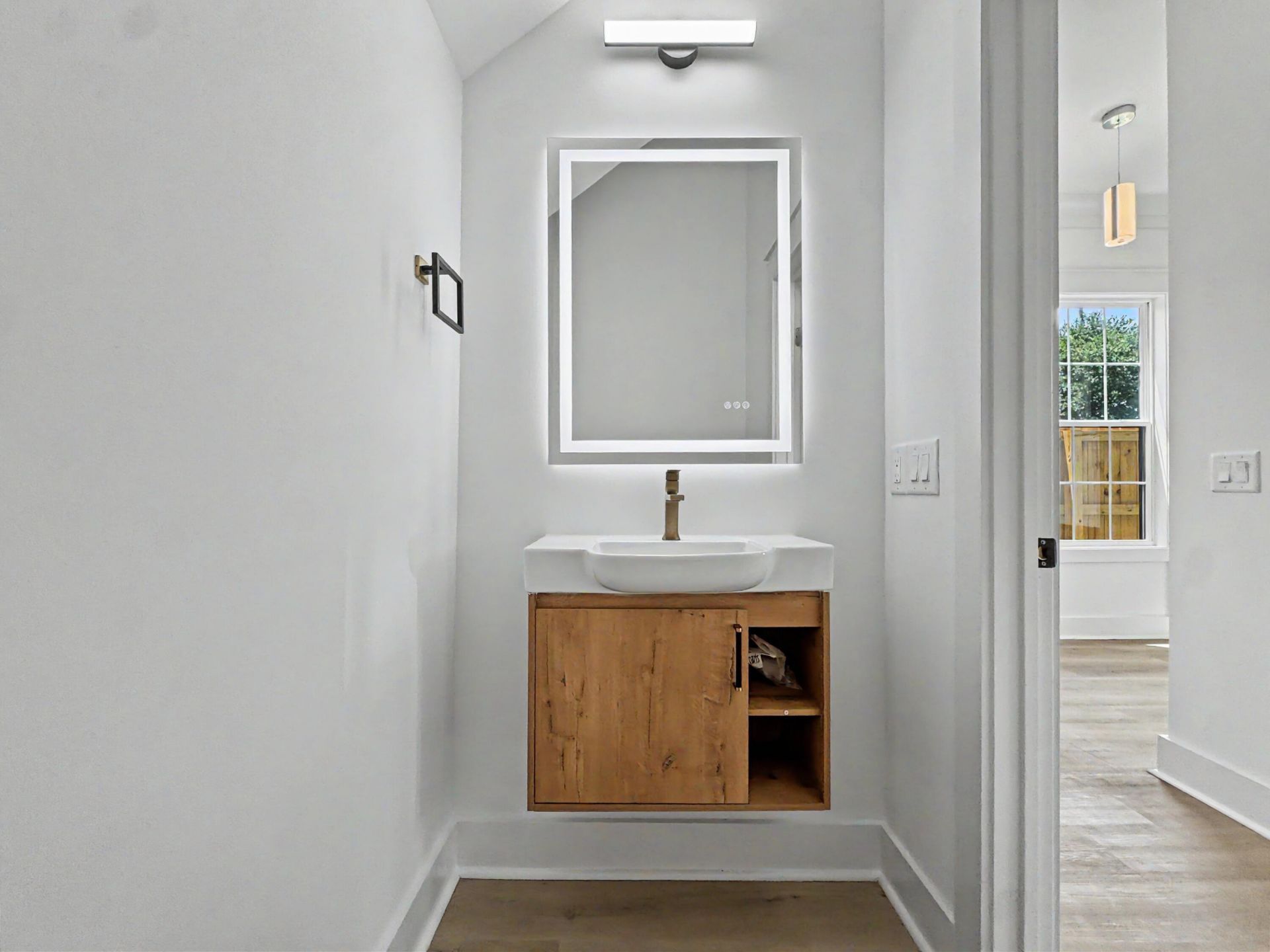 2233 Clinton Street Photo 16
